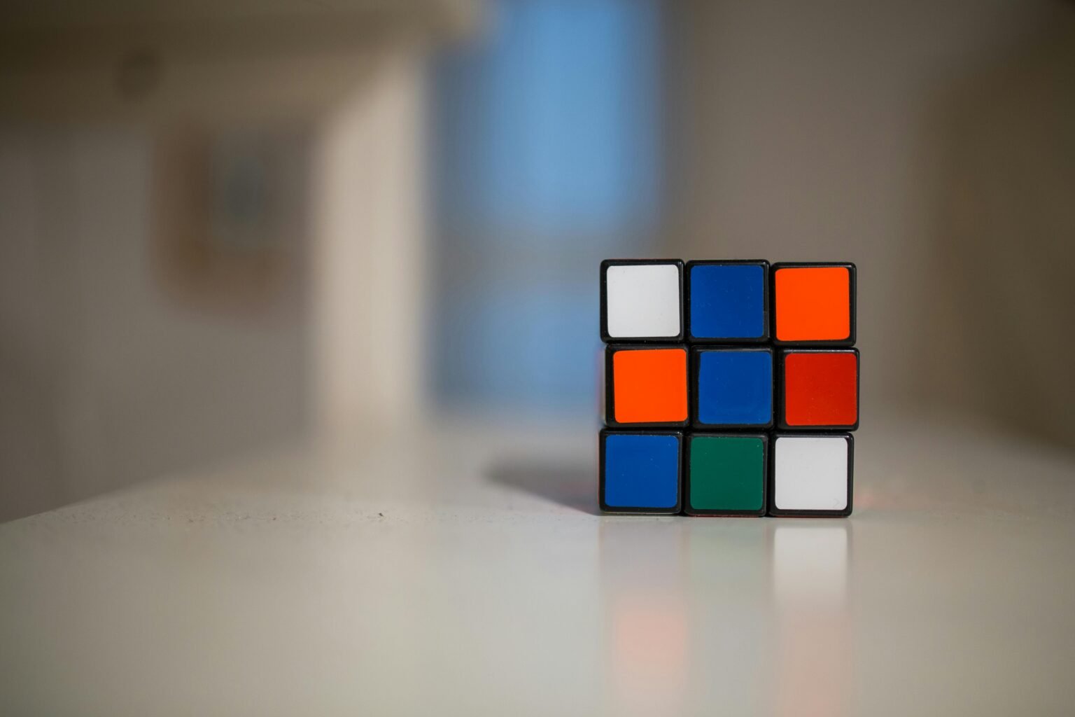 Carré conceptuel couleur cube